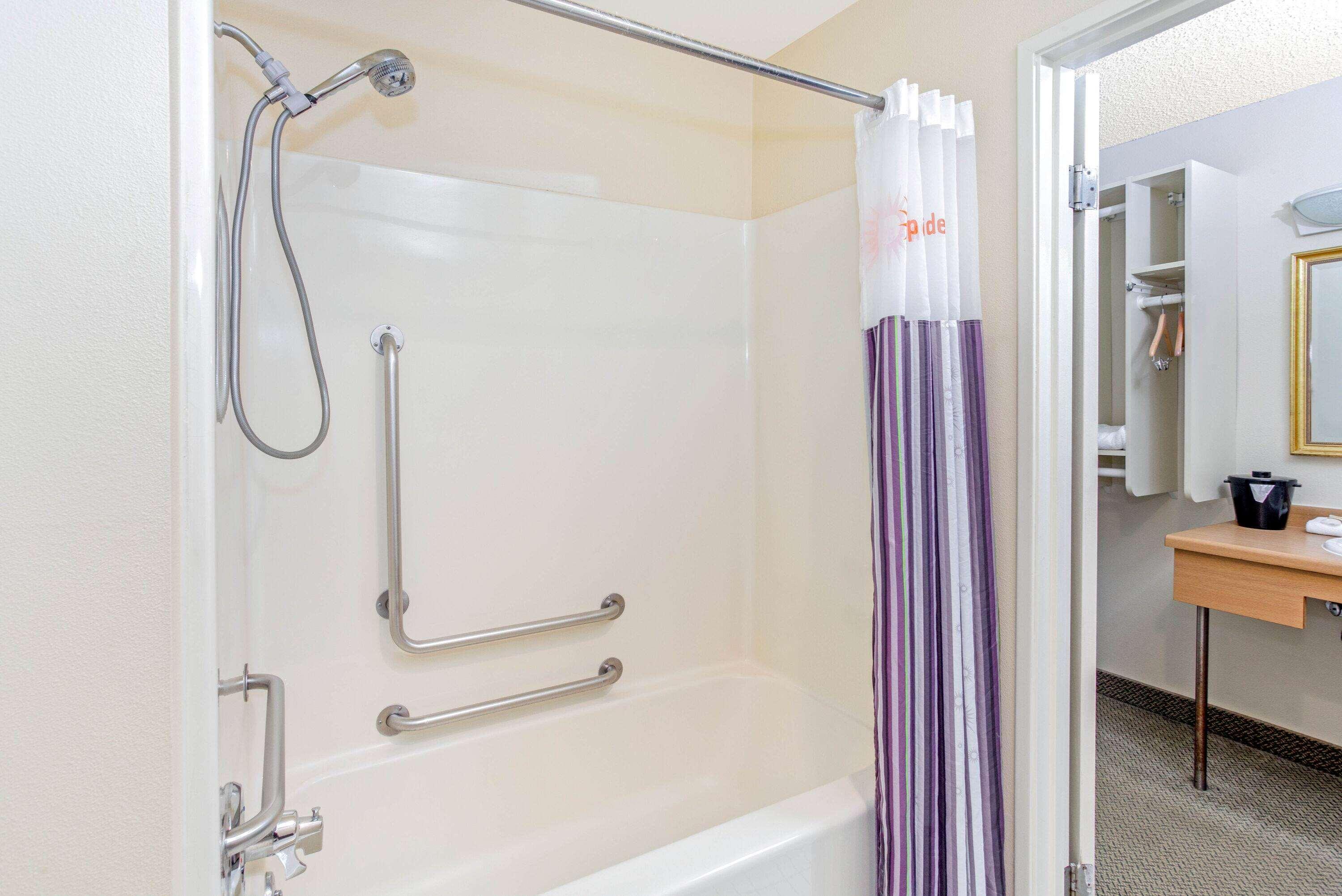 La Quinta Inn By Wyndham Milwaukee Airport / Oak Creek Εξωτερικό φωτογραφία