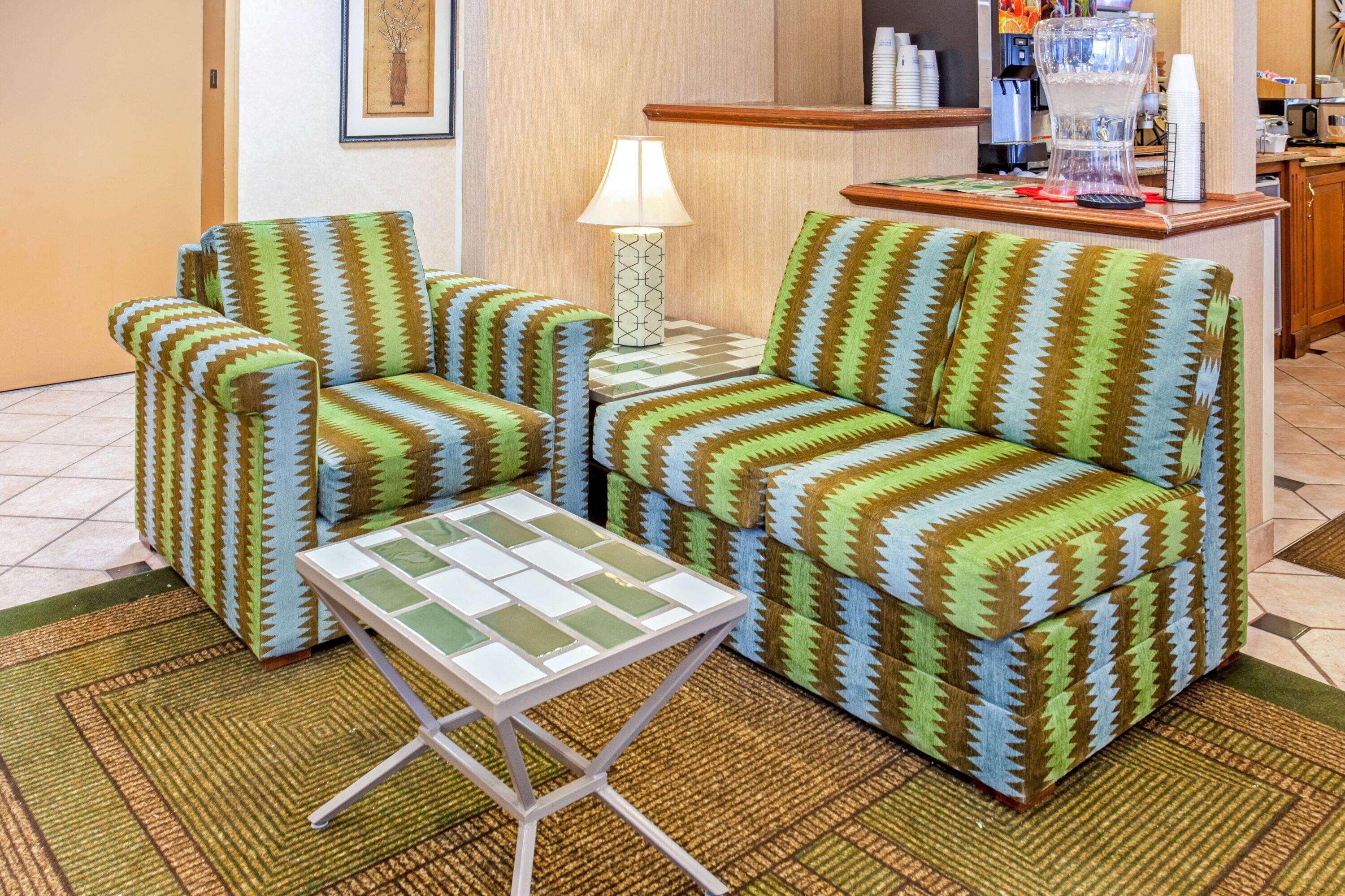 La Quinta Inn By Wyndham Milwaukee Airport / Oak Creek Εξωτερικό φωτογραφία